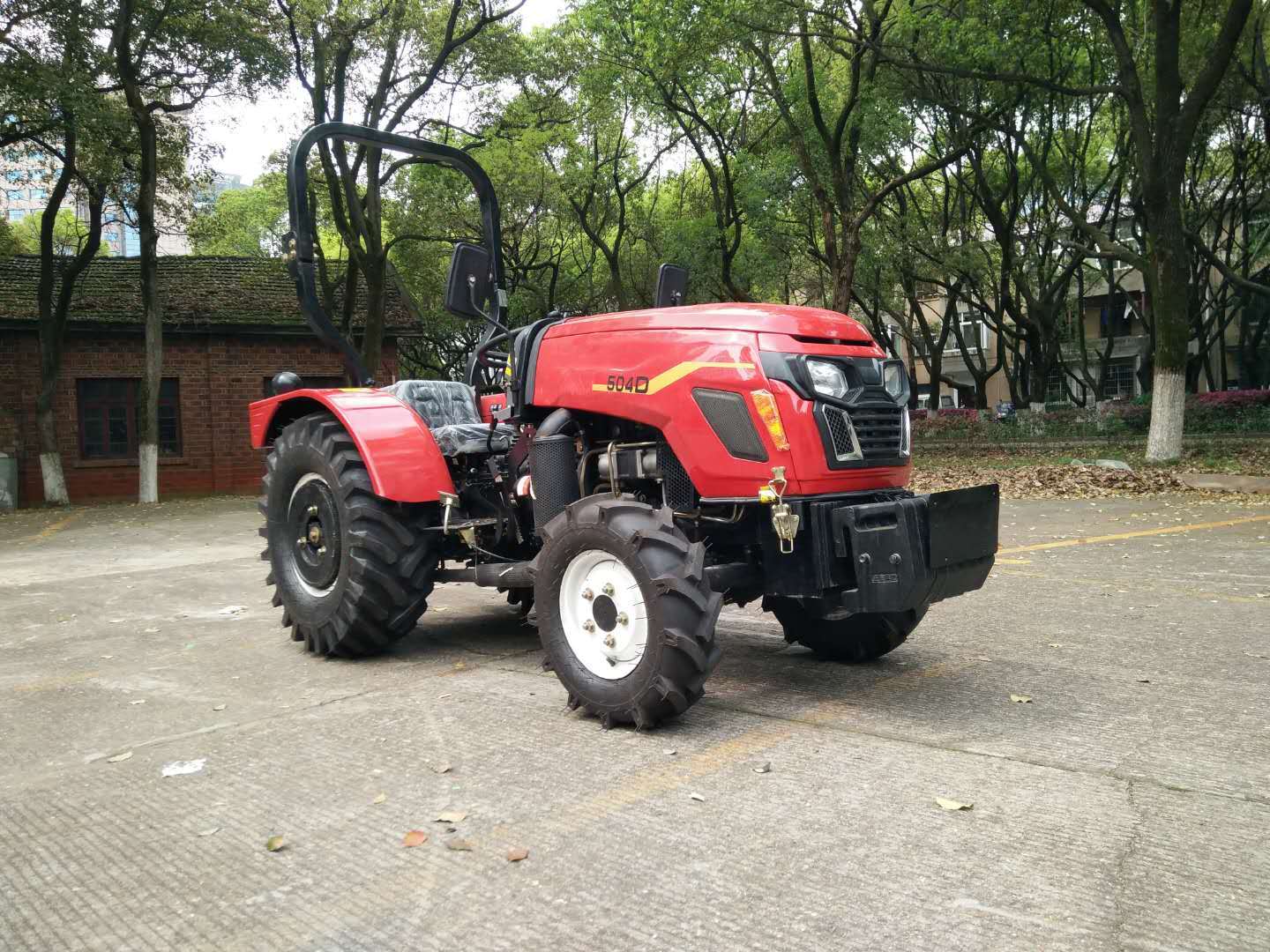 拖拉機 tractor